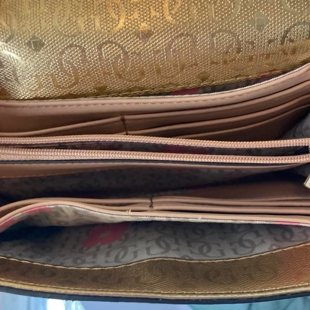 Guess gold clutch